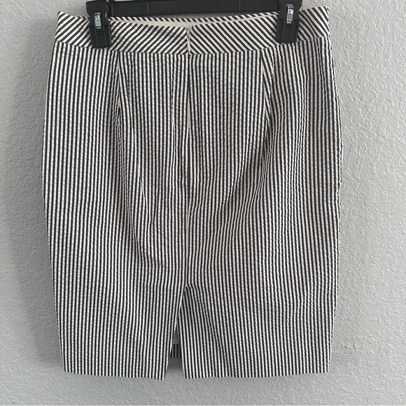 J.Crew Striped Seersucker Pencil Skirt Size 4 - Picture 5 of 11